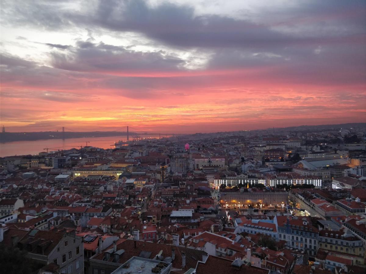 Feel Home In This Stunning Renovated Nest In Graca Lisboa Dış mekan fotoğraf